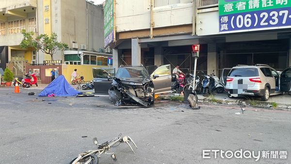 台南成功大學外嚴重車禍致1死4傷　肇事女司機疑似癲癇發作