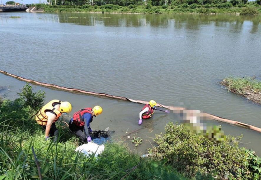 驚悚發現！台南嘉南大圳浮屍引發警察和消防全力調查