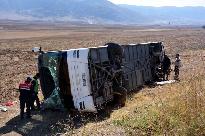 土耳其觀光巴士又出事！翻車至少22傷 載有日本遊客