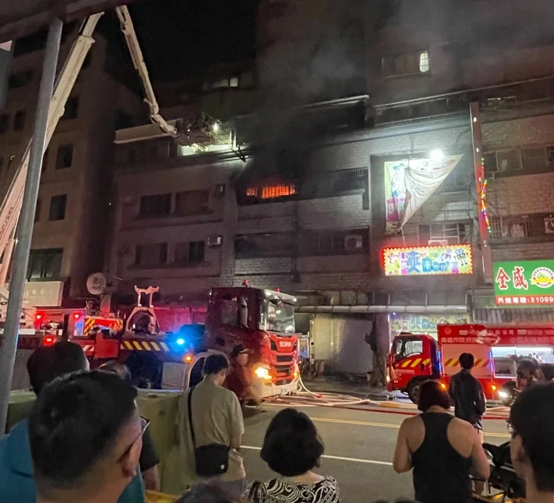 高雄透天厝惡火 租客4死1命危