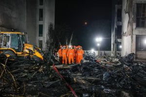 【印度空難】印度航空墜落阿默達巴德住宅區 265人罹難僅1人生還