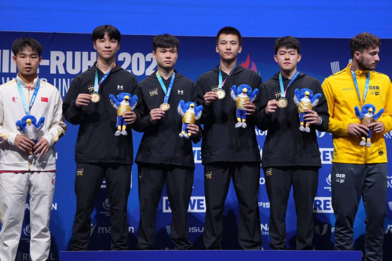 世大運歷史一刻！台灣桌球男團扳倒中國奪金　馮翊新笑說：想到還會發麻