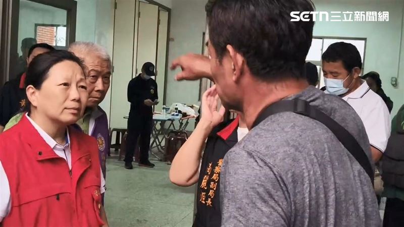 花蓮縣長徐榛蔚災後惹議：募款遭質疑、家屬控沒撤離通知 評論員怒轟應道歉