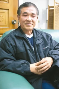 前法官為何能利用父喪收10萬奠儀判毒犯無罪？林德盛假釋獲准，本周出獄