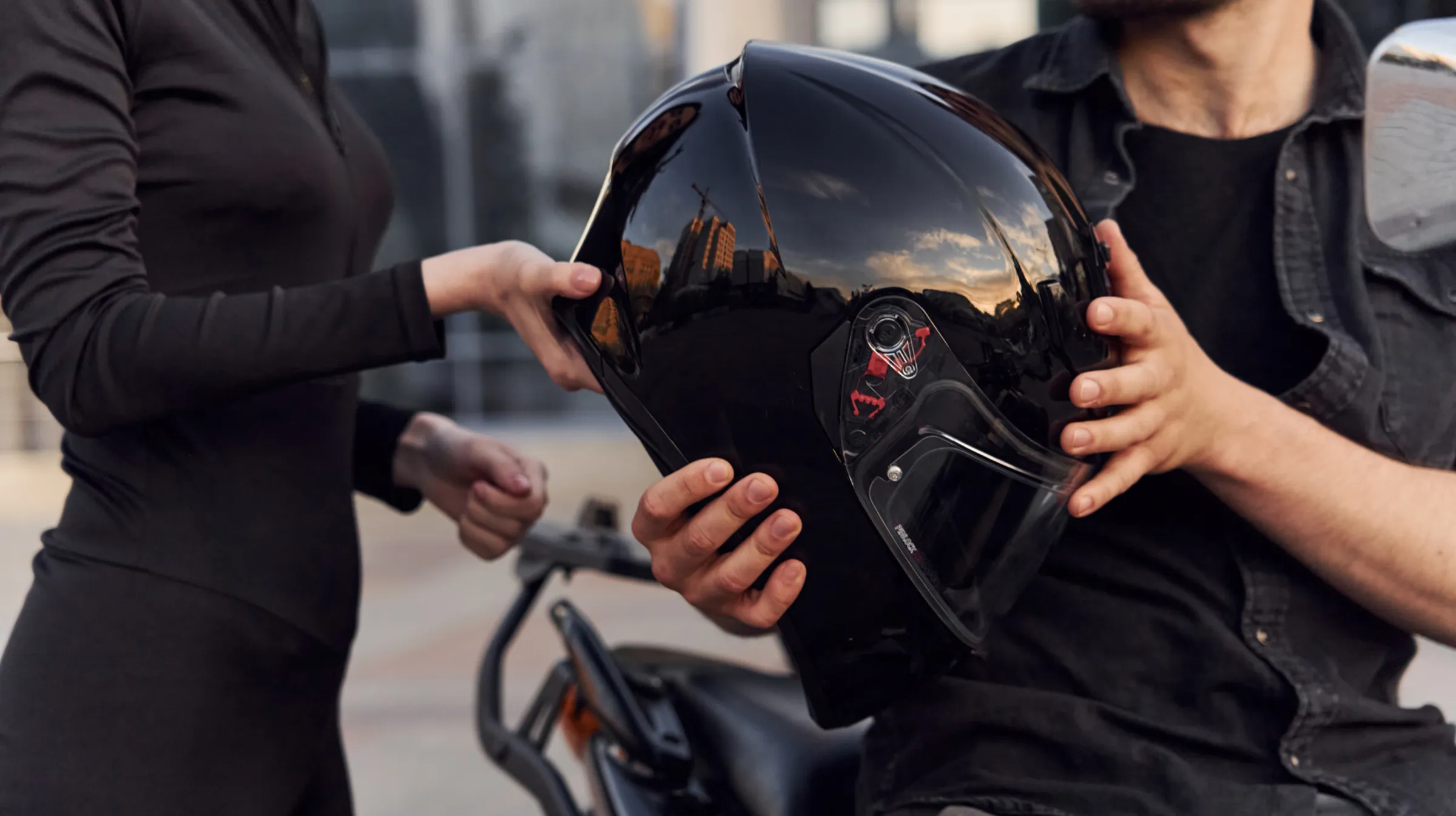 18歲男大生夜衝陽明山差點猝死?載到班花太興奮竟心肌梗塞,醫師揭真相:血管真的會「抽筋」!