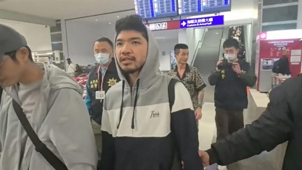 晚安小雞陳能釧為什麼出獄遣返回台還被上銬？阿鬧魯祖顯也遭解送　律師揭3大原因