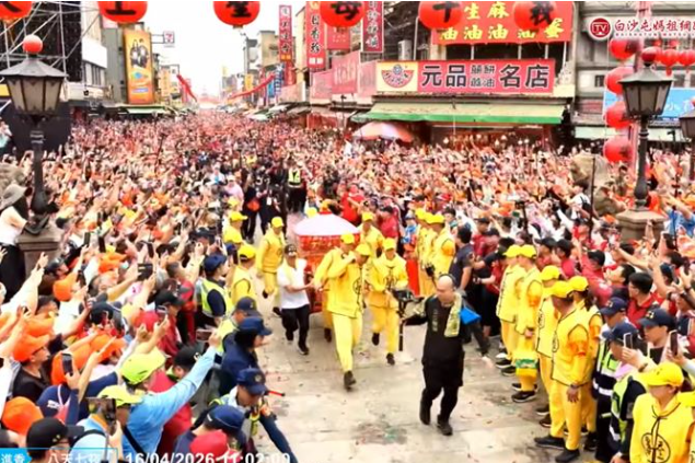 白沙屯媽祖進香的垃圾問題每年重演？網紅質疑「3億經費用在哪」背後隱情曝光