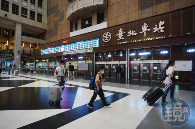 驚爆台北車站！3歲女童遭猛踹，李姓男子當場被捕，隨機攻擊怎麼發生？