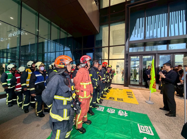 台中市消防局「扣錢霸凌」引職場風暴？打火弟兄幫忙討回加給，卻遭主管警告「神仙難救無命客」