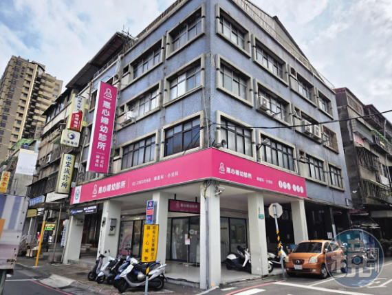 惠心診所剖腹產為什麼留紗布？女產婦腹痛1年以為長腫瘤，長庚手術取出19公分異物