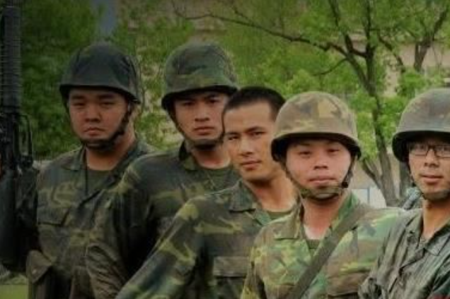傅子純驟逝？46歲《新兵日記》急性血癌病逝，林道遠一句「下次點名再相聚」