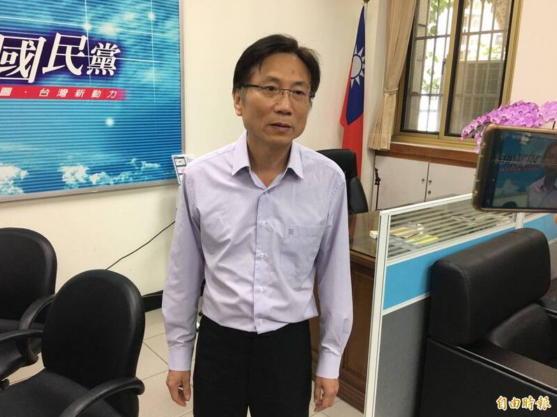 詹江村自稱有「中國身分證」?嗆內政部也拿他沒辦法,後續又緊急改稱是中華民國