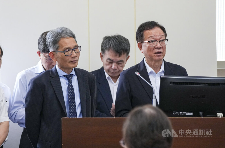 中聯油案延燒到台糖　董事長坦言預防性下架一定有損失（圖／中央社記者 攝／鄭清元）