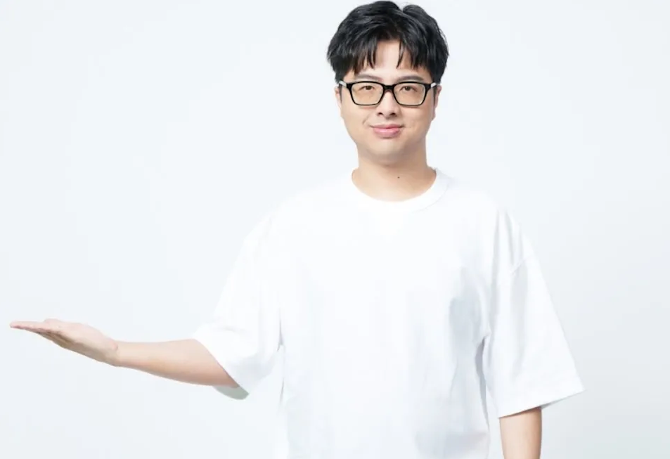 今日熱門新聞TOP3｜丁特無預警宣布當爸！小特寶合照被推爆　中聯油案聲押廠長、3工會欠費也受關注