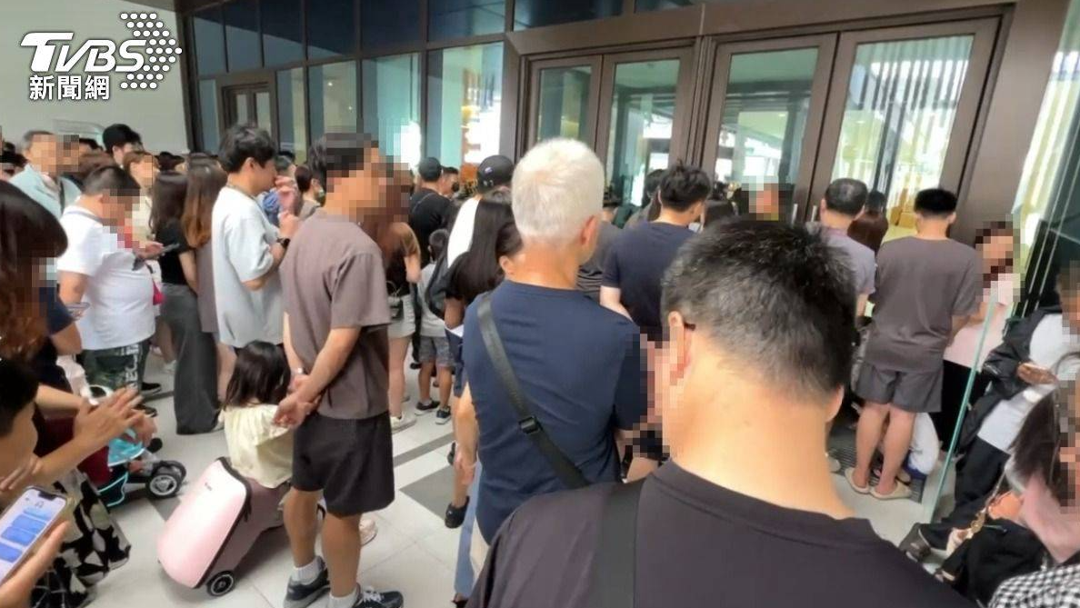 台中漢神洲際颱風天照常營業挨轟！員工怒喊「恨來逛的人」
